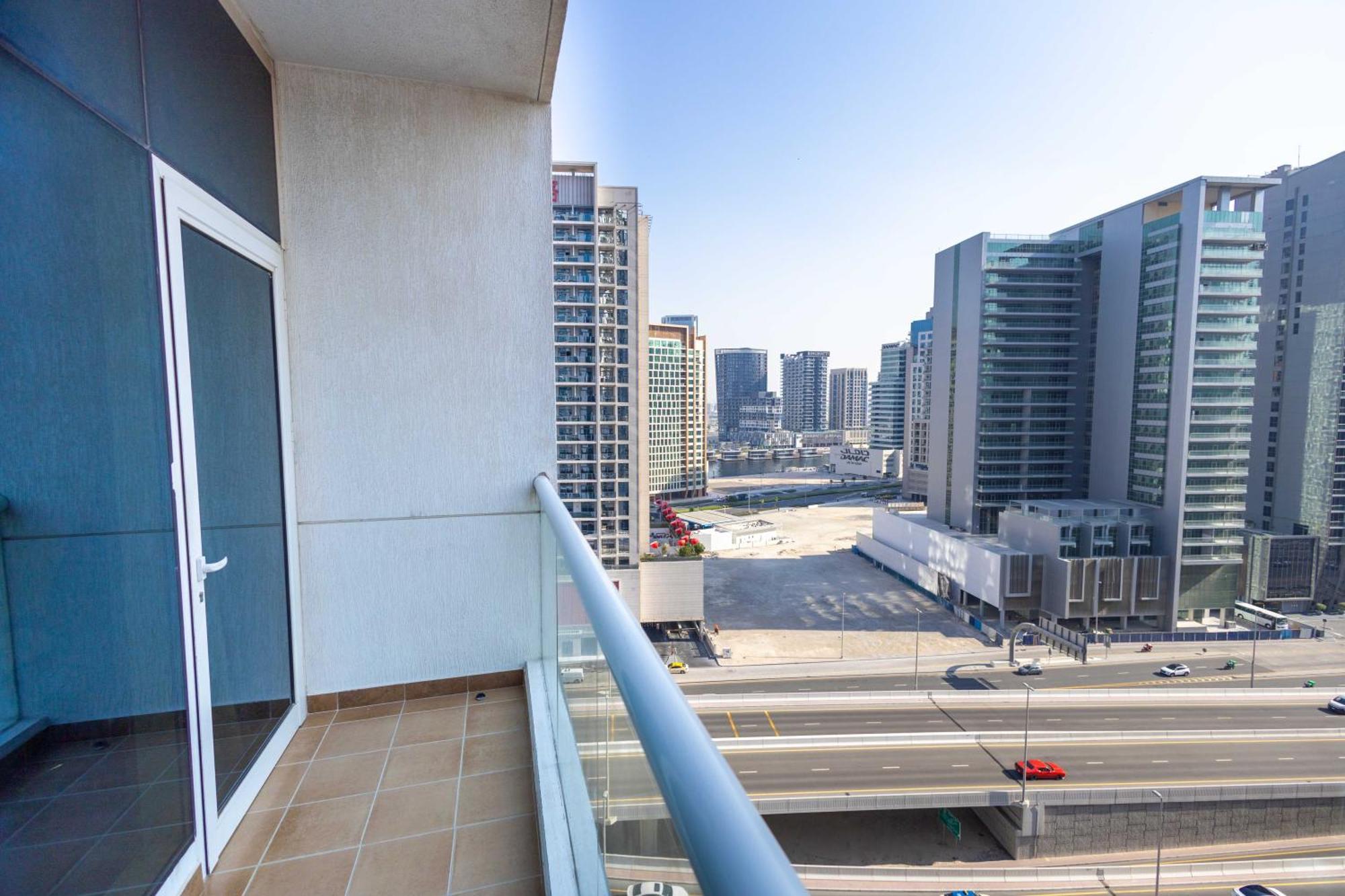 Burj Al Nujoom Downtown, Mall & Burj Khalifa Apartment