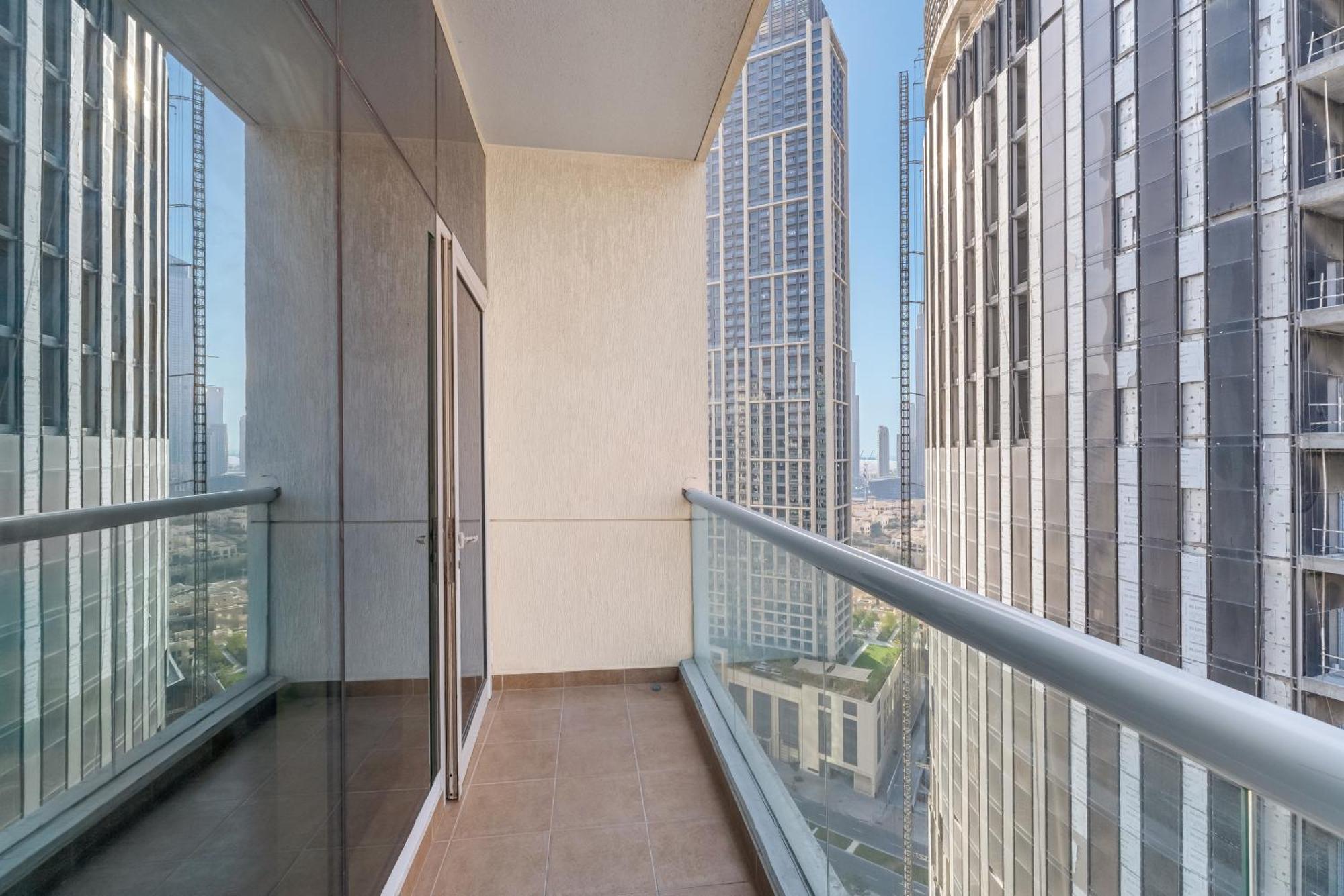 Burj Al Nujoom Downtown, Mall & Burj Khalifa Apartment Dubai